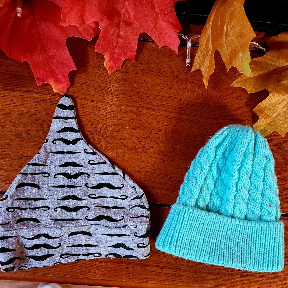 Infants hats